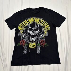Guns and Roses shirt medium